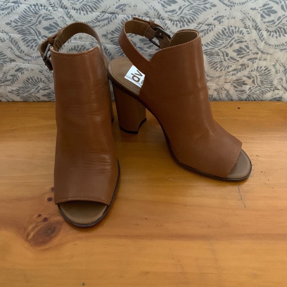 Dolce Vita sling back open toe booties